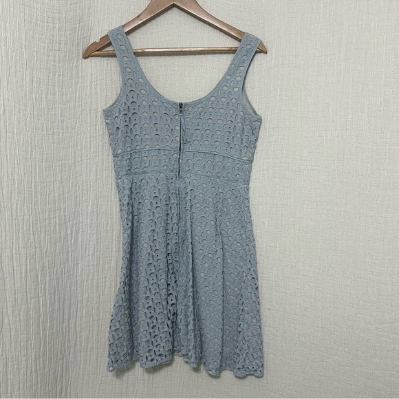LOFT 100% Cotton Eyelet Lace Sleeveless Overlay size 4P - Picture 6 of 9